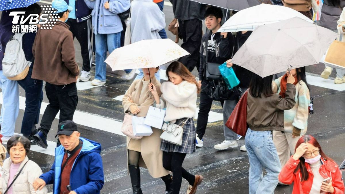 天氣/雨彈還沒完!下週2鋒面接力 全台「越來越濕」藍透透