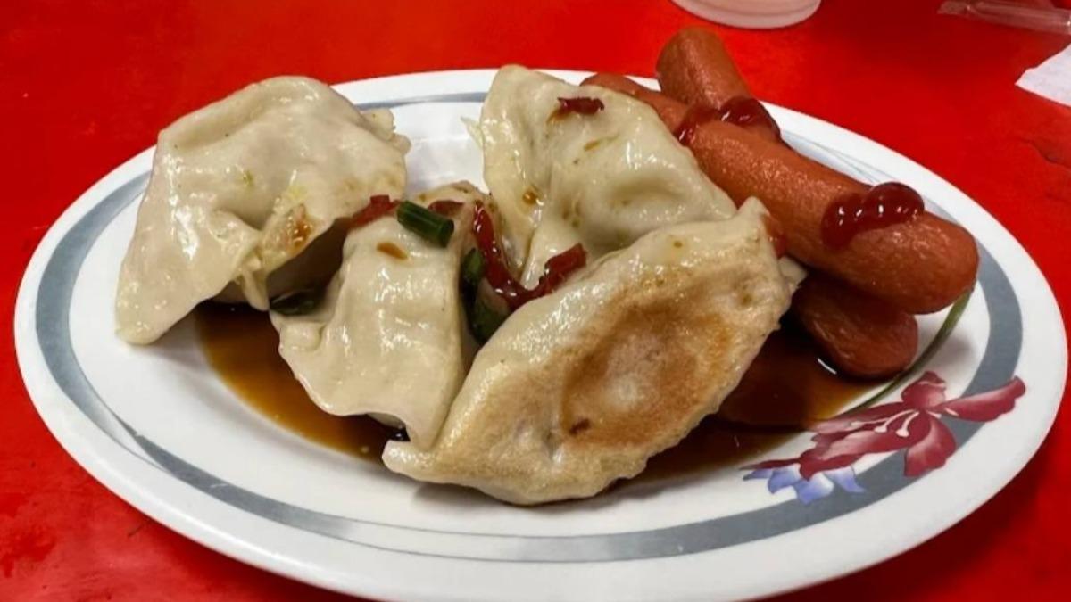 網友向店家反映竟遭回:難免的。(圖/翻攝自臉書社團「左營楠梓人」)