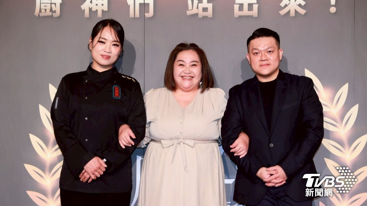 鄭智善(左起)、鍾欣凌、何順凱出席記者會。(圖/趙世平攝)