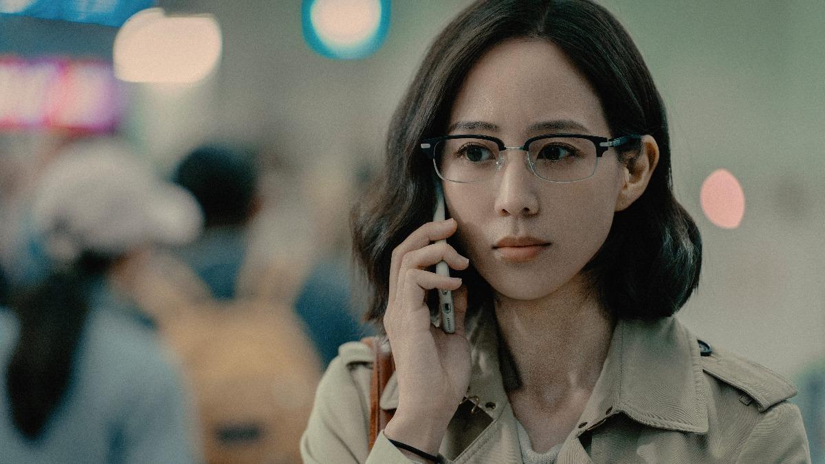 張鈞甯在《The Outlaw Doctor 化外之醫》飾演神經外科醫師。(圖/公視、中華電信、瀚草文創提供)