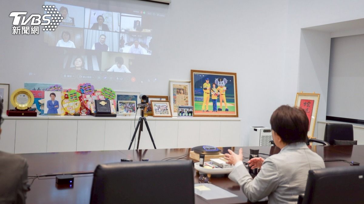 川普關稅重創金融市場!盧秀燕率7縣市首長 深夜密會發聯合聲明