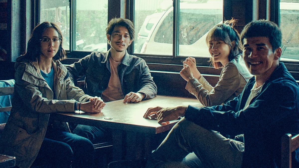張鈞甯等人主演影集《化外之醫》大受劇迷好評。(圖/公共電視、中華電信、瀚草文創提供)