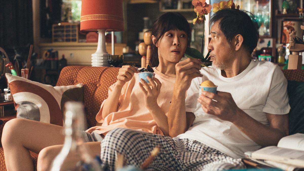 《忘了我記得》秦漢親和力征服謝盈萱(左)。(圖/Netflix提供)