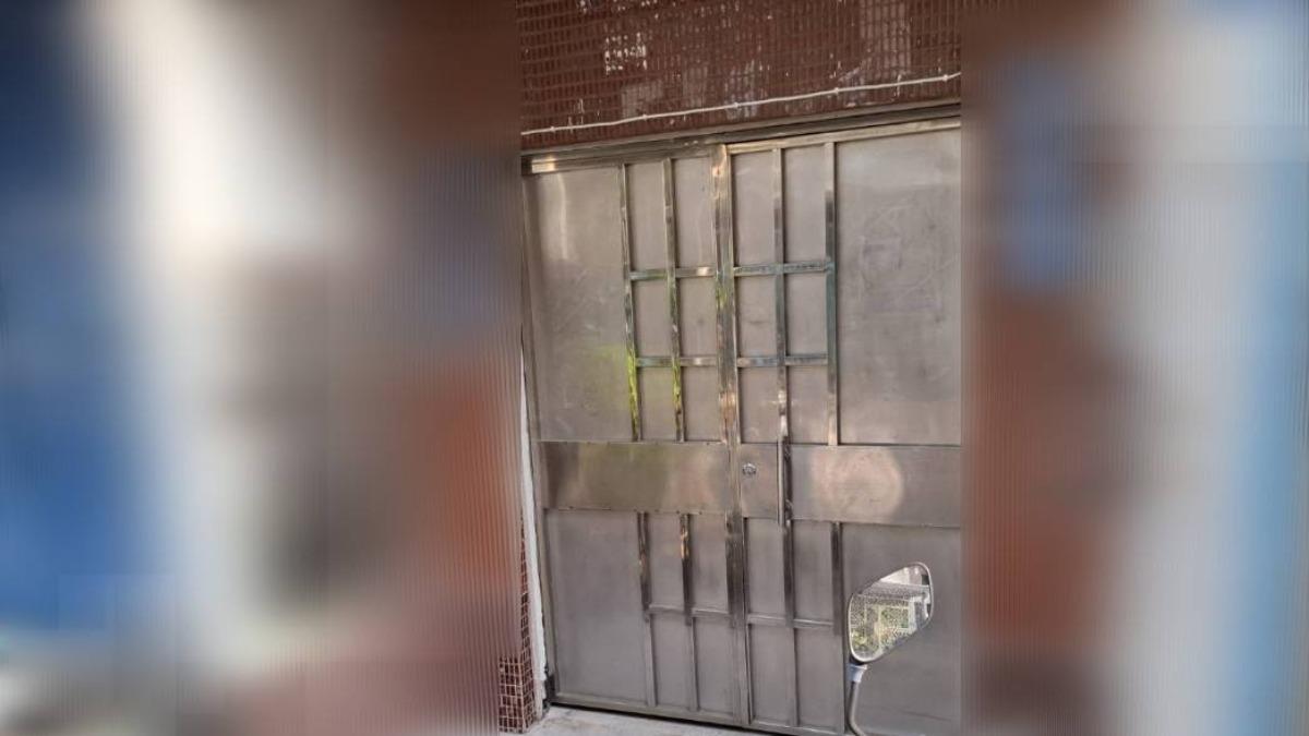 高雄男多日未出門飄「臭味」 警消急破門赫見倒臥男屍