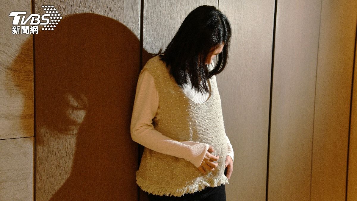 懷孕的女性在產前、產後都可能出現憂鬱問題。(圖／胡瑞麒攝）