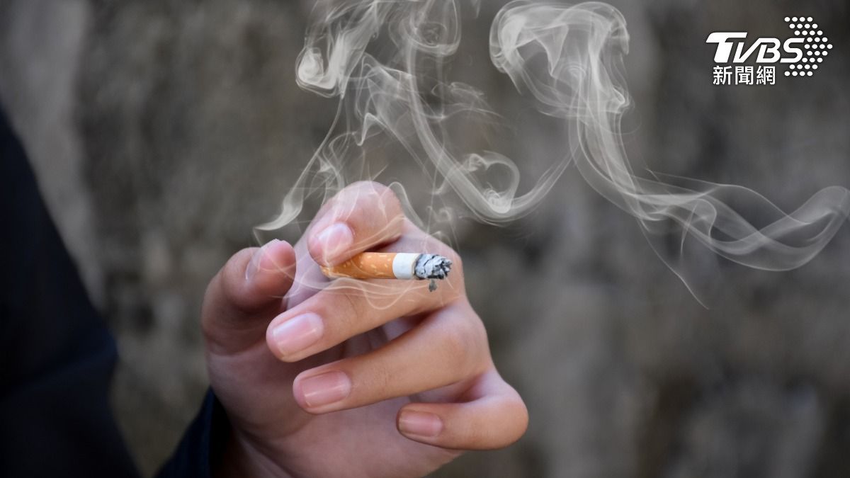 店長提醒忙碌時別抽菸!反遭廚師出拳連毆 還嗆「處理你」