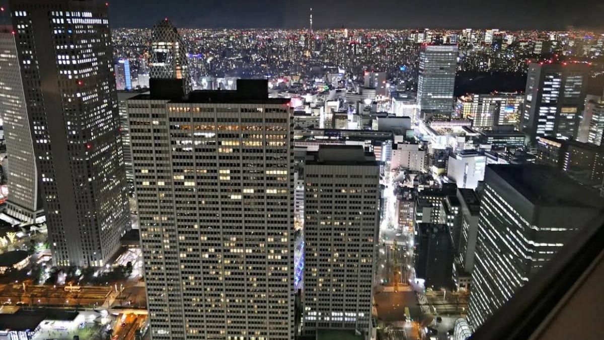拍到的夜景和建築物也很清晰、具體。(圖/「慢慢與Byron的旅行泡泡」提供)