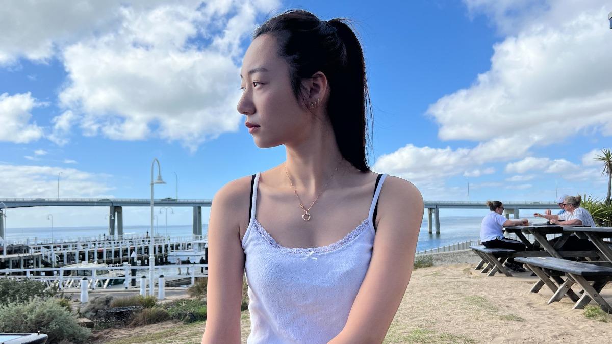 瘦子嗆「Ozi勾二嫂」扯出吳卓源! 她現蹤澳洲曬幸福近況