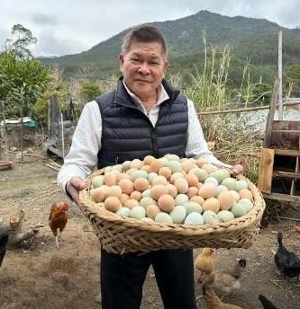 澎恰恰,澎恰恰擺攤,澎恰恰欠債2億,澎恰恰欠債,澎恰恰債務,澎恰恰近況,澎恰恰直播,澎恰恰白髮,澎恰恰破產