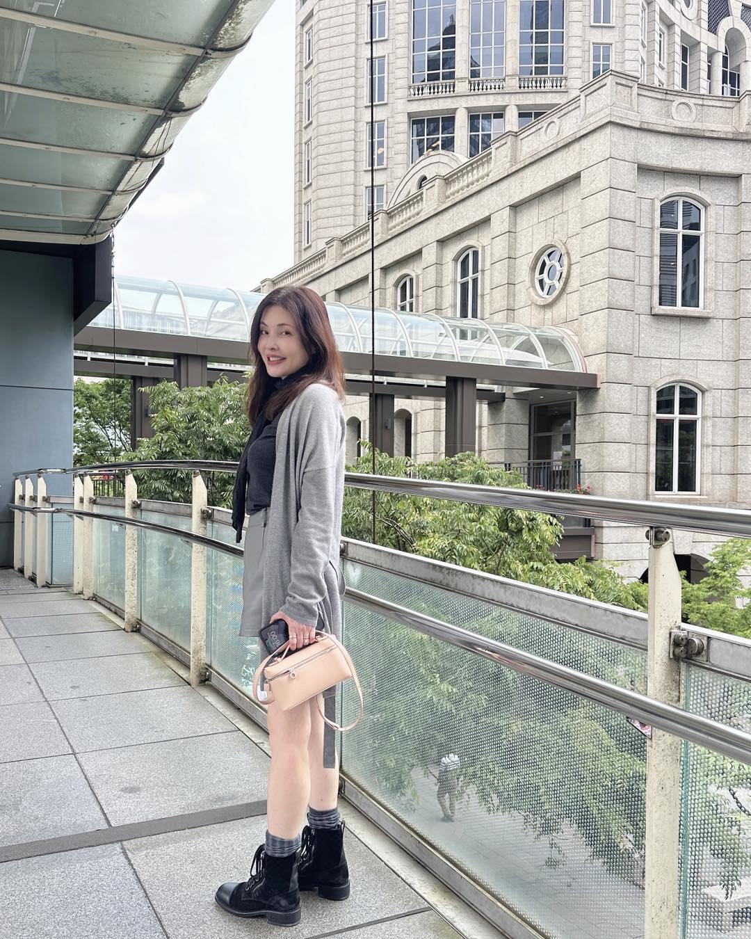 何如芸對於投資股票有感而發。（圖／翻攝自何如芸臉書粉專）