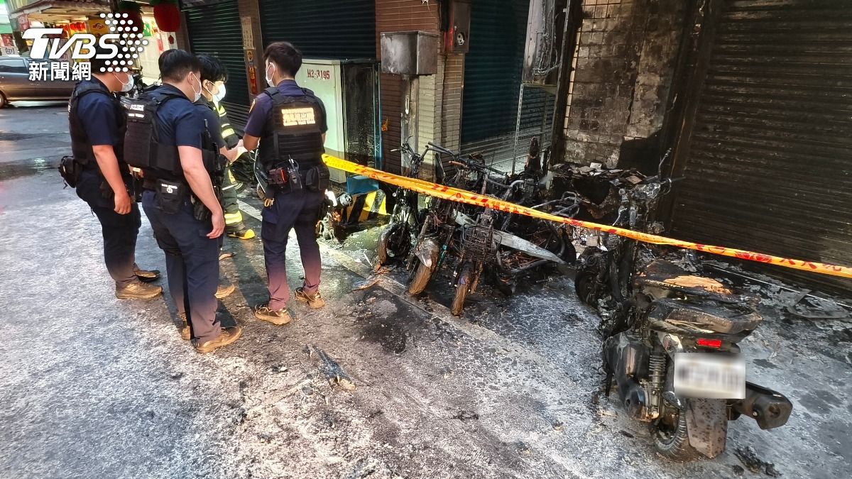 疑報廢電動車自燃!新莊機車行延燒毀8車 重機車主嘆環島夢碎