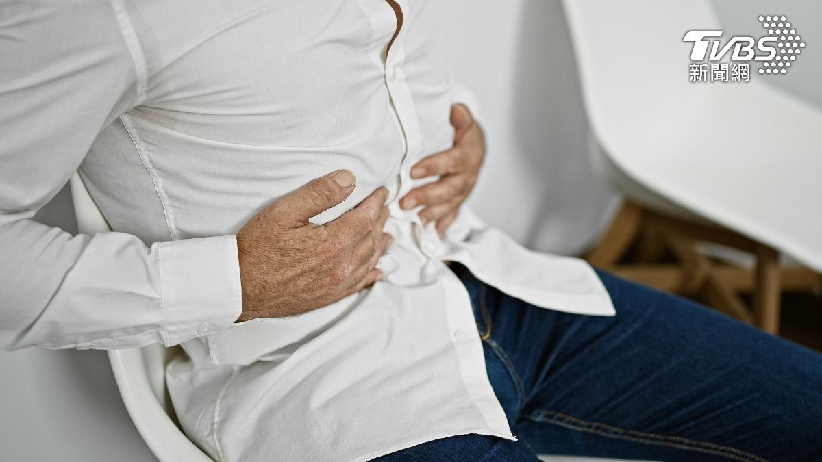 脹氣腹瀉持續1年!男子竟罹罕見「克隆氏症」 醫:難完全治癒