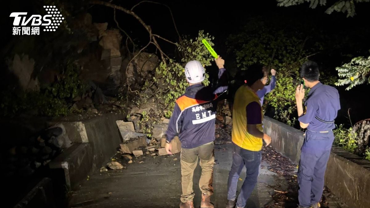 天氣驟變!高雄山區土石流道路受阻 15遊客困七坑溫泉待救