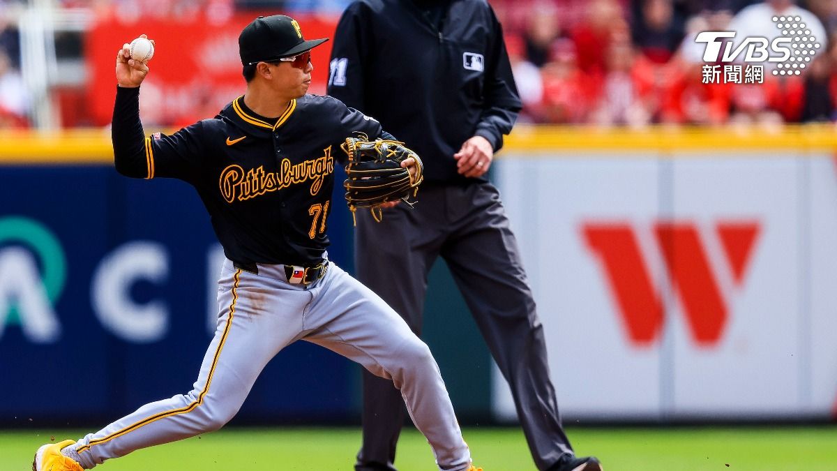 MLB/生涯首度打滿全場!鄭宗哲先發3支0 遭紅人火球男賞2K