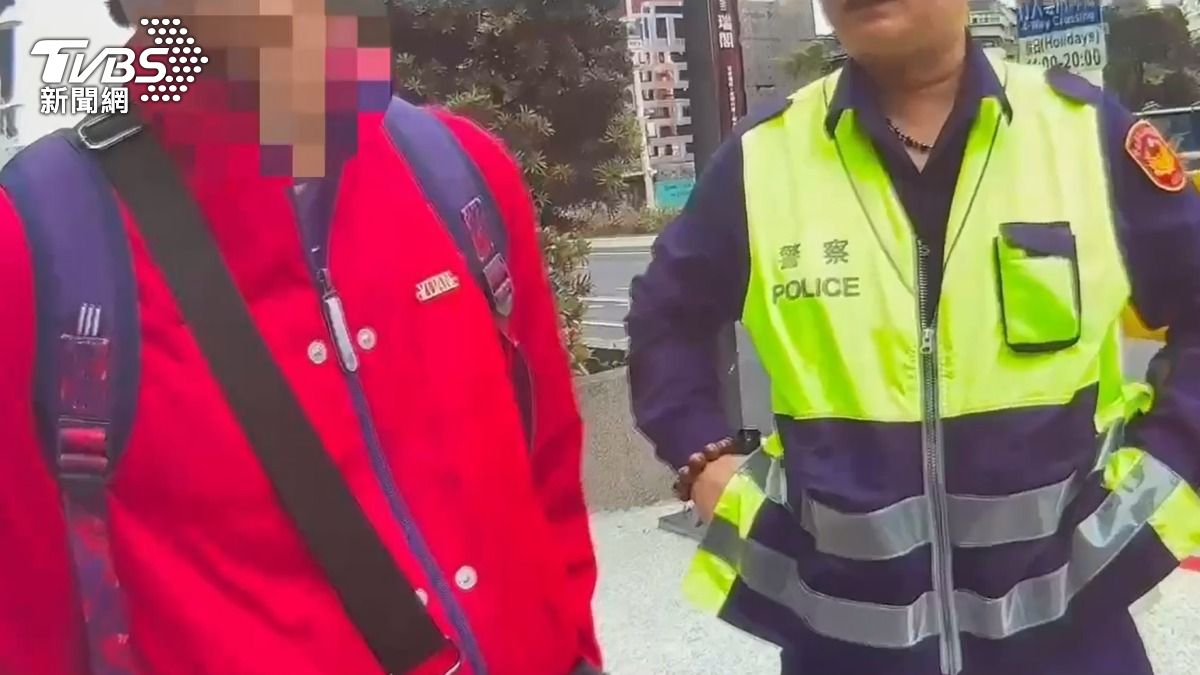 警方逮捕朱姓男子。(圖/TVBS)