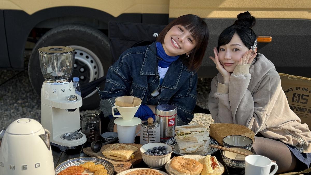 宇珊找來好姊妹寶兒上節目。(圖/與珊同行提供)