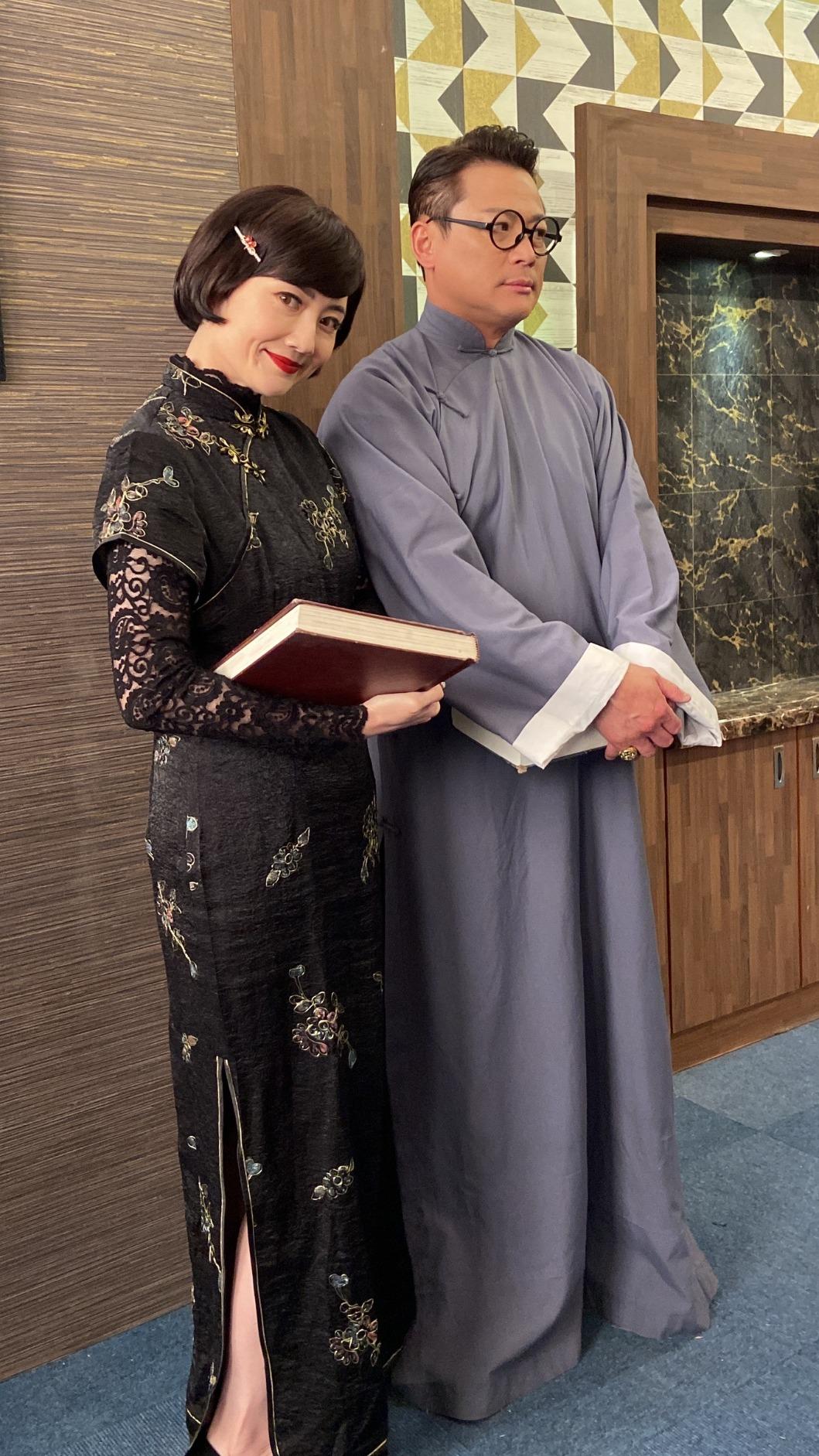 劉曉憶(左)換上復古妹妹頭髮型,想打造陸小曼的婉約風。(圖/三立提供)