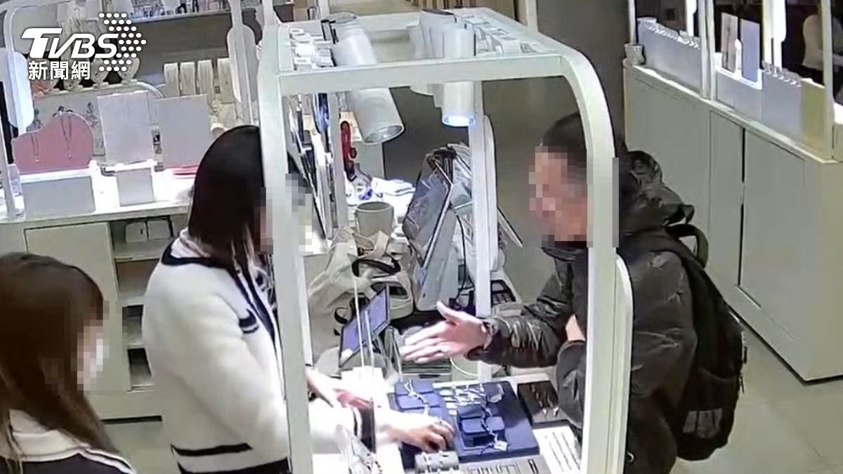 全台櫃姐都害怕!「握手怪客」現蹤各大百貨:想認識朋友