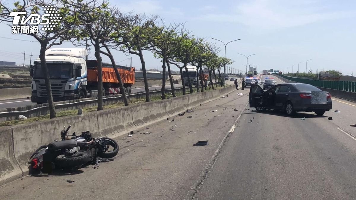 台61線死亡事故!重機男沒安全帽逆向狂飆 對撞轎車慘死