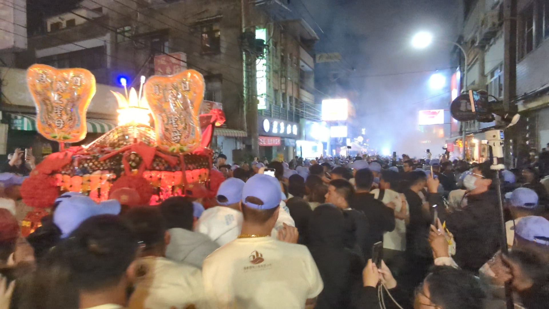 神轎前開打!大甲媽祖回鑾爆2推擠衝突 警逮涉案5人