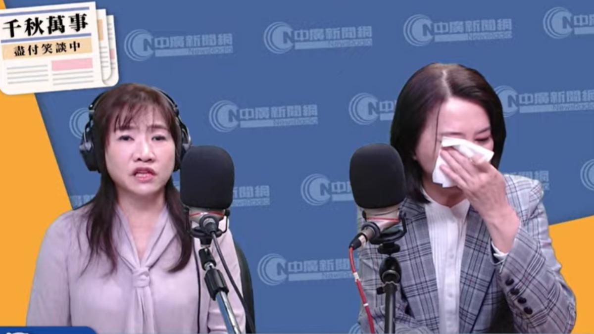 王鴻薇(右)談罷免雙吳交保落淚。(圖/翻攝千秋萬世YT)