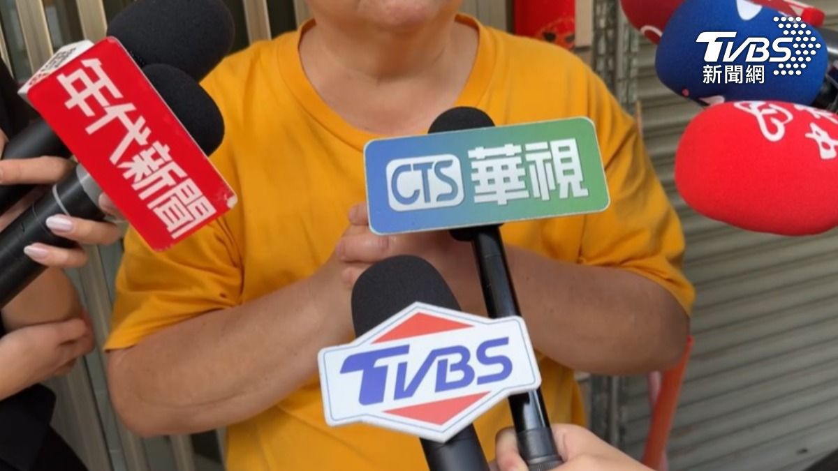 鄰居形容當時火勢很大。(圖/TVBS)