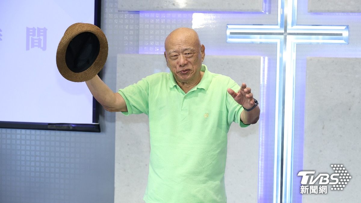 80歲凌峰「為亞亞悲傷」不忍了!放閃小31歲陸配妻 二度中風曝現況