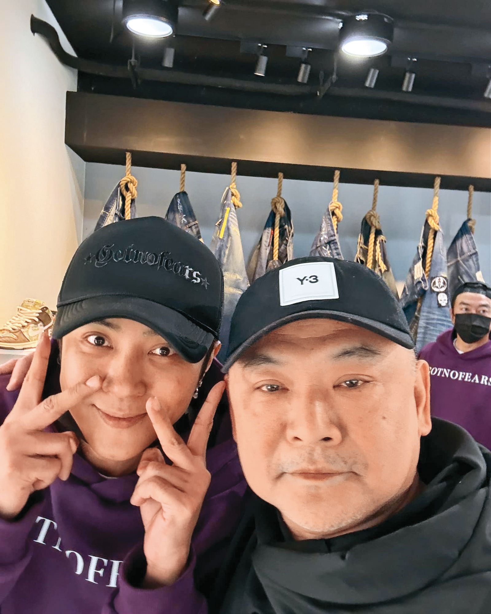 去年底張威縯（右）就曾po出和羅志祥（左）合影透露合作意願。（翻攝自張威縯IG）