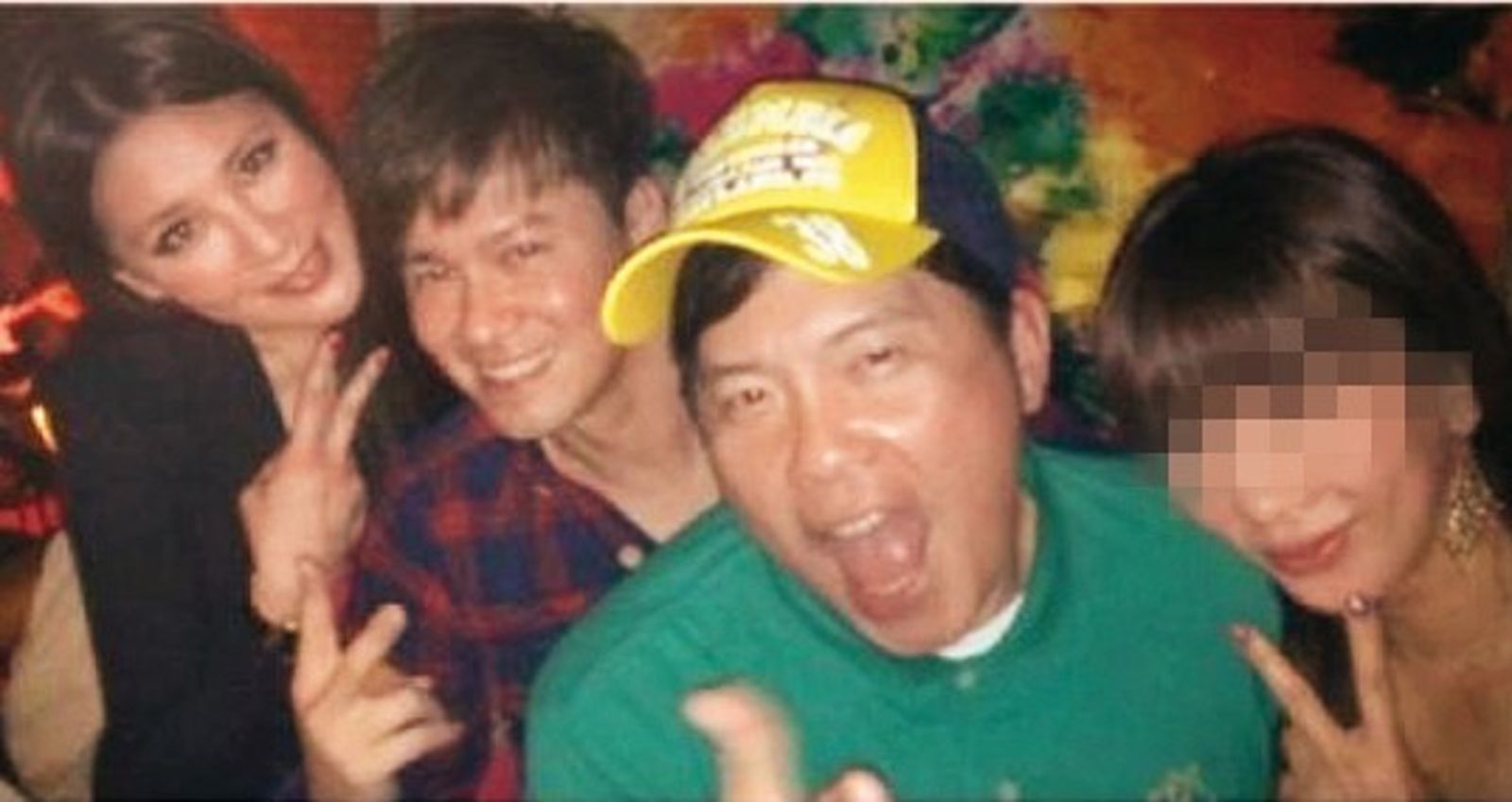 2012年,小禎(左一)曾在微博駁斥與李聖傑(左二)的緋聞,不過當時鬧得風風火火,連李進良都有聽說。(圖/翻攝自胡小禎微博)
