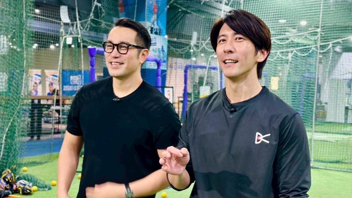 張孝全（左）遊戲玩輸打趣喊「不玩了！」（圖／《修TIME》提供）