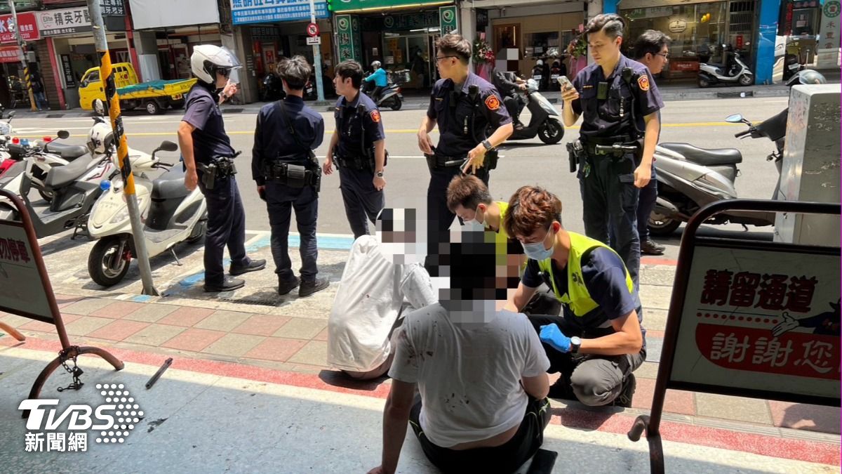 學校才打完一場...2父陪兒開庭又爆衝突 4人法院前大亂鬥