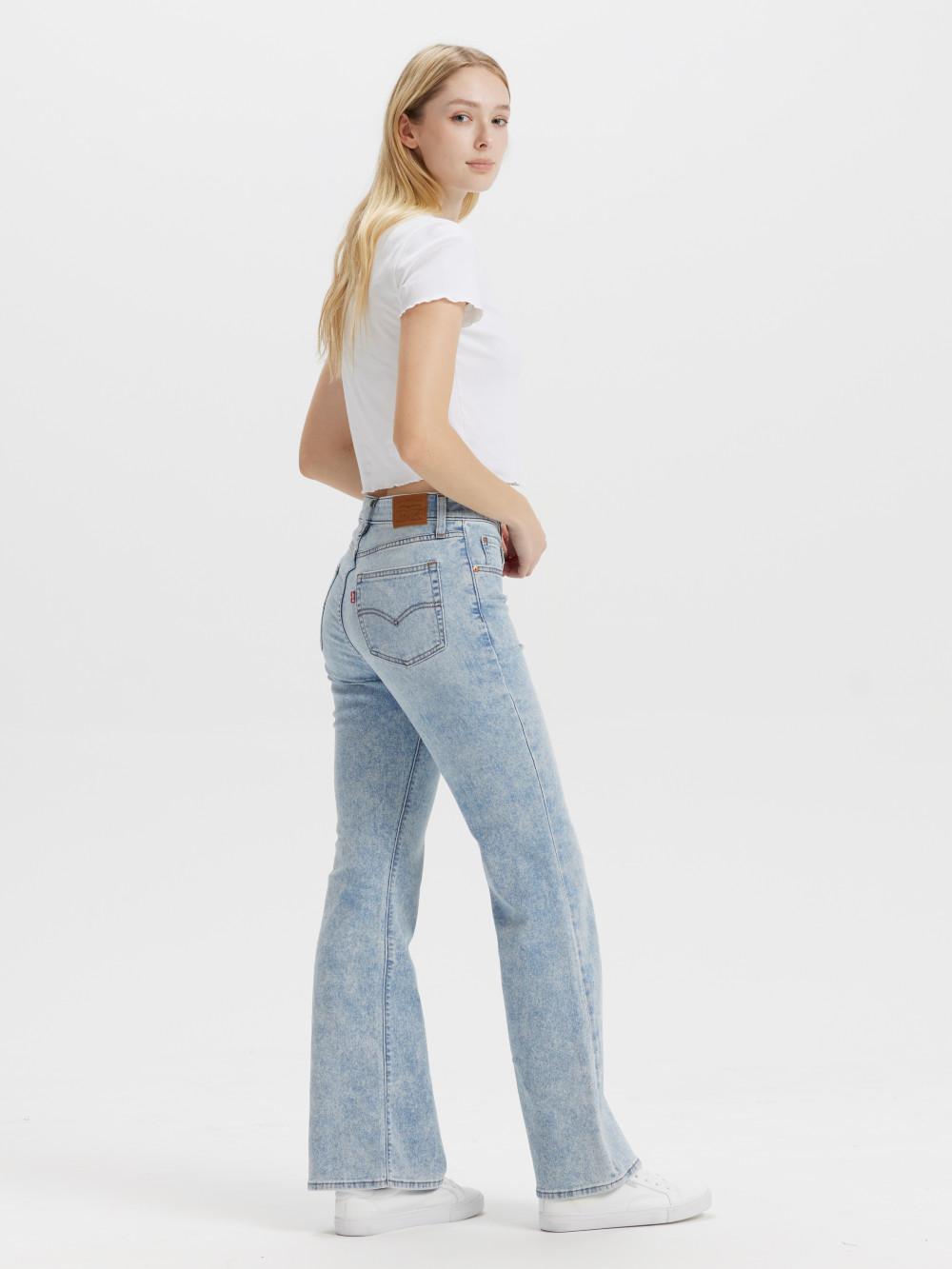 Levi’s® Performance Cool 726高腰牛仔褲。(圖/翻攝自Levi’s®官網)