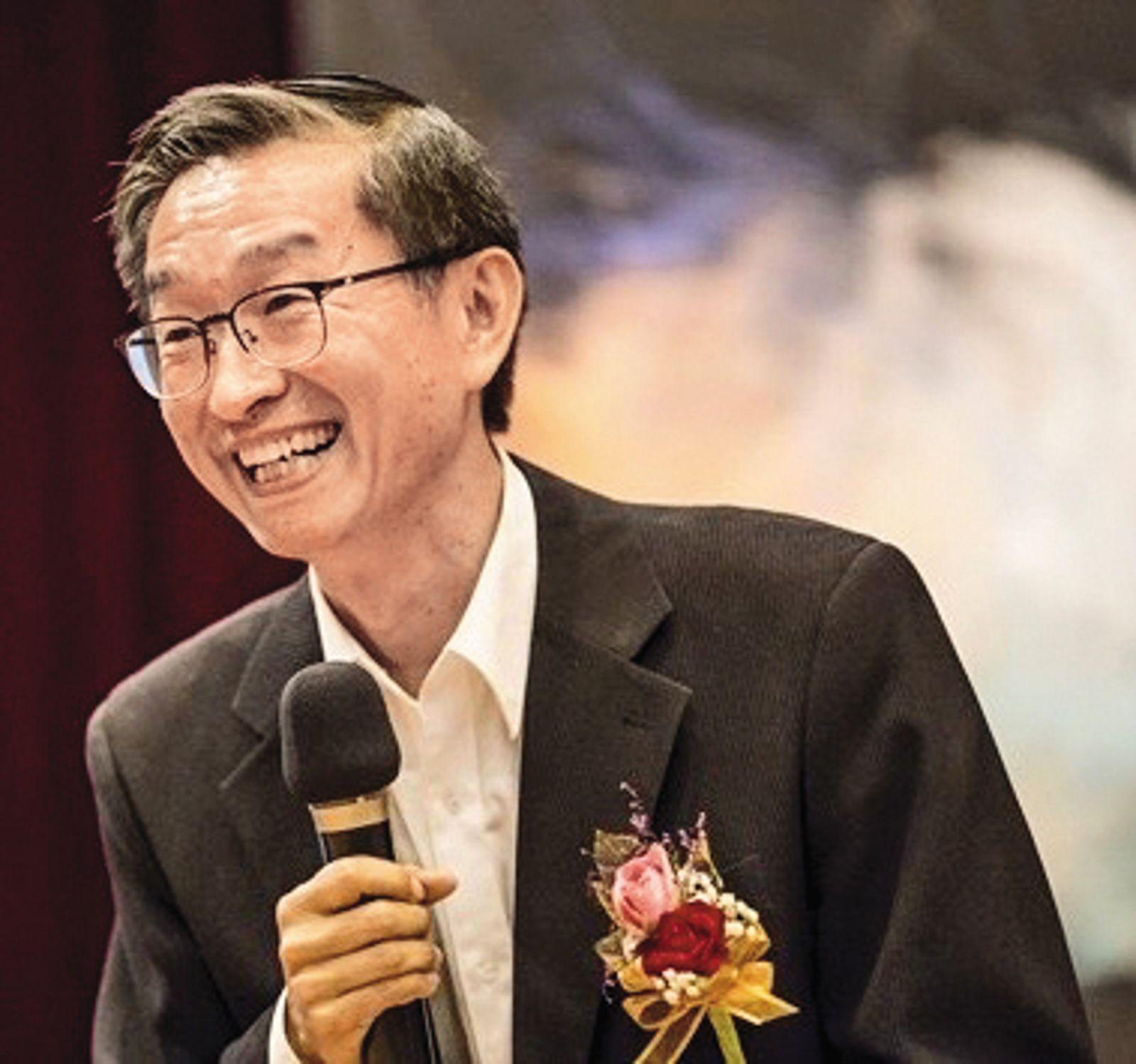 竹科管理協會祕書長李道霖曾任職台積電、聯電，長期觀察工程師與他們背後家庭，目前投入醫療與公益。（圖／李道霖提供鏡週刊）