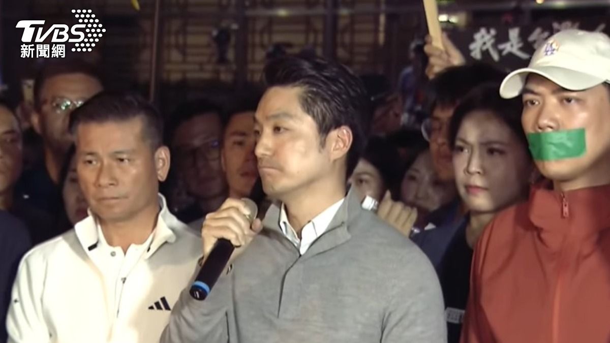 蔣萬安發表演說。(圖/TVBS)