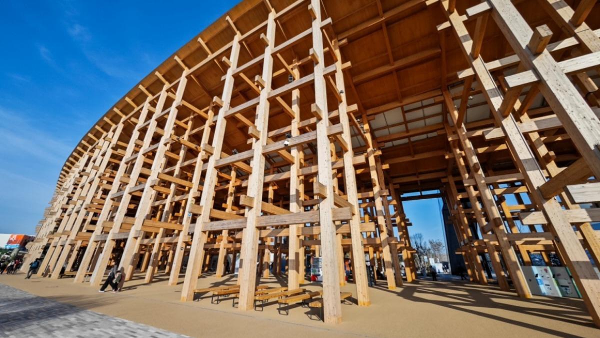 關西世博代表建築「大屋根」是金氏世界紀錄認證最大的木製建築。(圖/「可樂旅遊,老田鬧著玩粉絲團」提供)