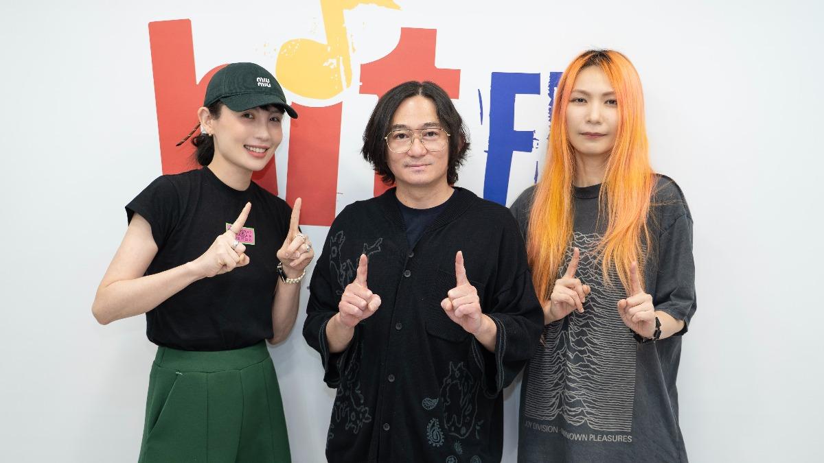 魏如萱(左)相當喜歡Tizzy Bac的新專輯。(圖/Hit Fm聯播網提供)