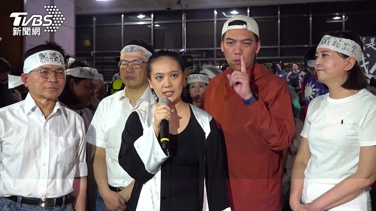 罷吳召集人賴苡任聊交保內幕!美女律師急搶麥 身分曝是親妹