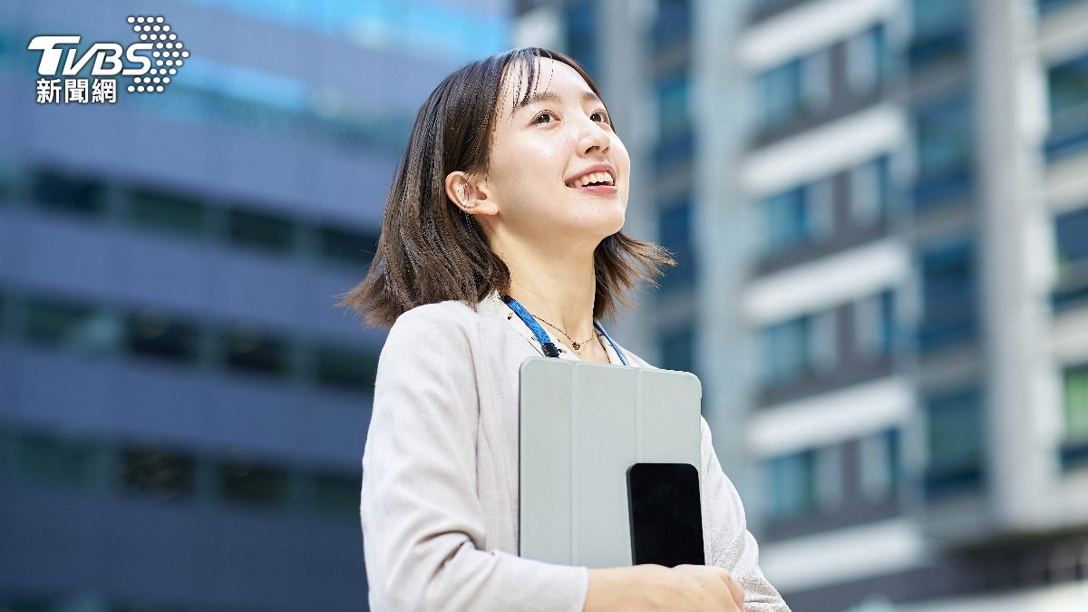 不婚也可以！「不愛依賴男人」4星座女　她靠自己活成女王