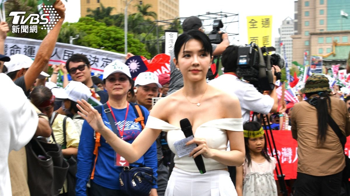 拒絕統戰大會凱道登場!現場人潮曝 八炯嗆藍「不配中華民國」