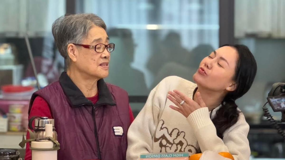 琳娜新歌攜姨母(左)入鏡拍MV。(圖/日天昊娛樂提供)