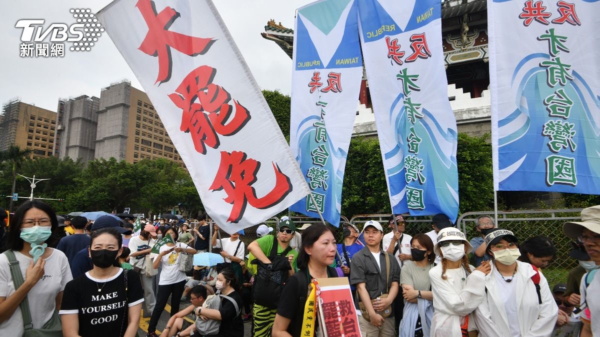 清大師要求作業「宣傳大罷免」!一看佔總成績30% 學生傻眼退課