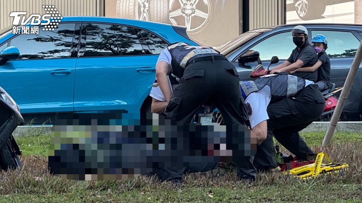 恍神這一摔慘了!高雄騎士連人帶車噴進輕軌車道 骨折送醫