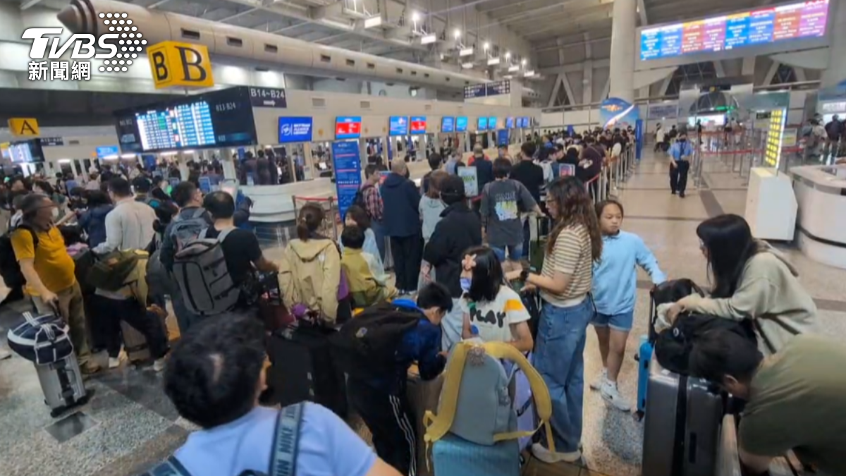 全中運台南爽迎6天連假!機場凌晨湧人潮 學生笑了:不用補功課