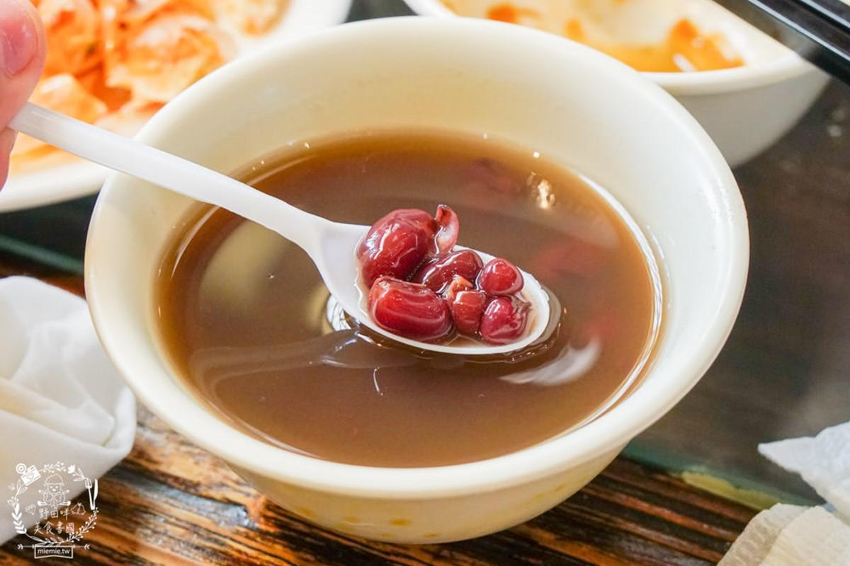 養生口味的甜點可以選擇有助補血的紅豆湯。（圖／野田咩的美食書國提供）