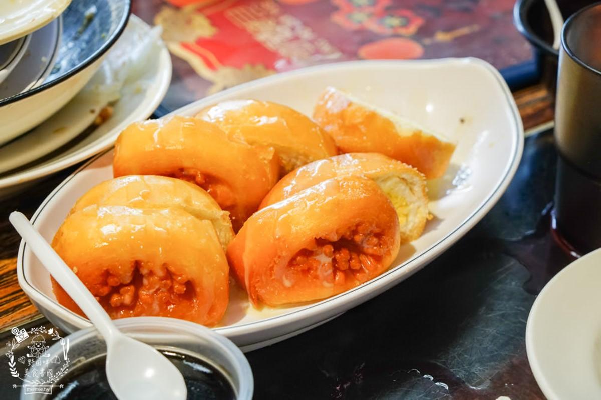 「銀絲卷」炸至酥脆後再淋上煉乳，外酥內軟，是餐後的絕佳甜點。（圖／野田咩的美食書國提供）