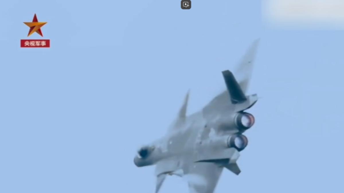 殲50成陸六代戰機？ 專家：比較像殲20放大版（圖／CCTV-7）