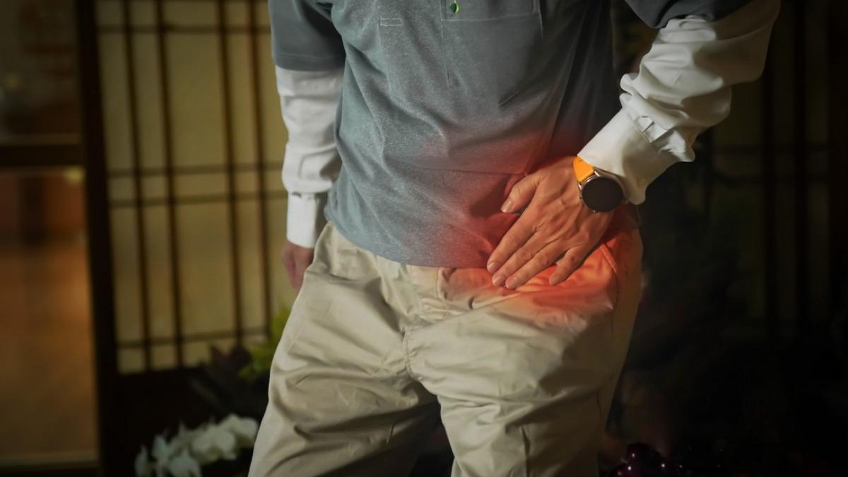 腹痛別輕忽!腹股溝疝氣恐腸壞死、敗血症 男性盛行率43%