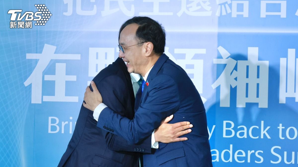 藍白兩黨黨主席朱立倫、黃國昌,今舉辦在野領袖峰會(圖/潘建樺攝)