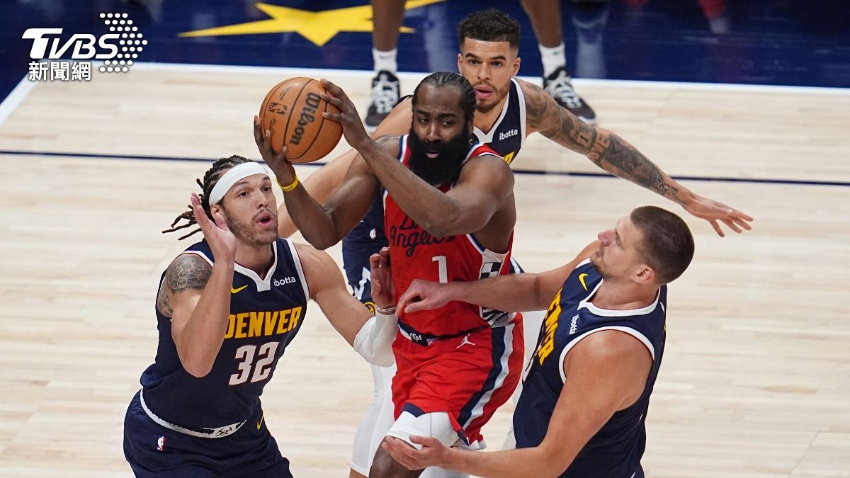 NBA季後賽/倫納德關鍵時刻攻防一體!快艇3分勝金塊扳平系列賽