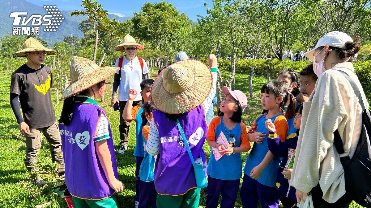 教你處理咖啡渣!響應世界地球日55週年 永續沃土教室開幕
